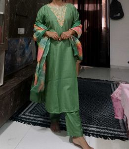 Beautiful Green Kurta with Printed Dupatta