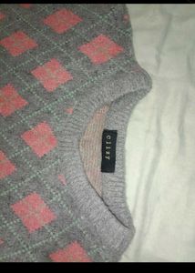 Argyle Pattern Boxy cable knit sweater