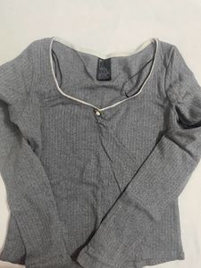 Grey Long Sleeve Top With Rose Detail  ၴႅၴ