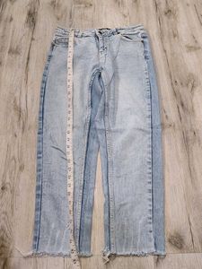 Ma581 Noun Jeans Waist 28 Inches