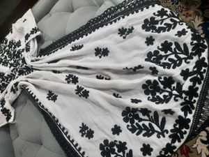 Embroidered White Kurti