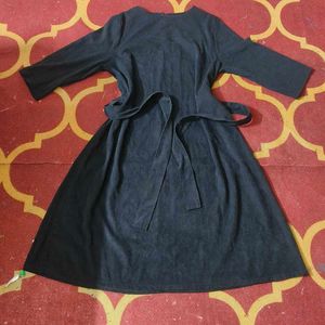 Elegant Black Midi Dress