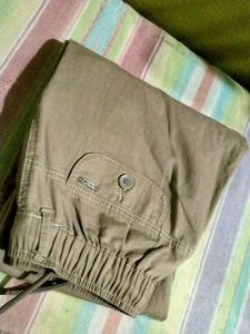 Mens cotton blend cargo joggers/ elasticated waist