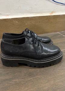 H&m Black Chunky Sole Oxfords