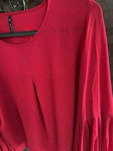 Red Balloon Sleeve Top