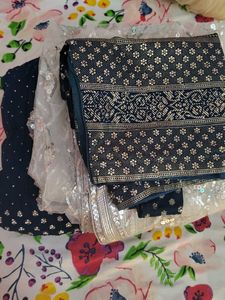 i am selling 3 piece of lehnga