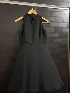 Elegant Black Sleeveless Dress