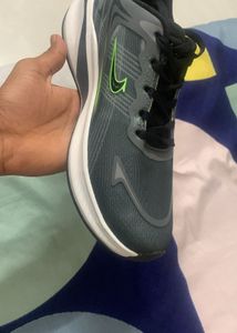 Speed Bond Running Shoes
