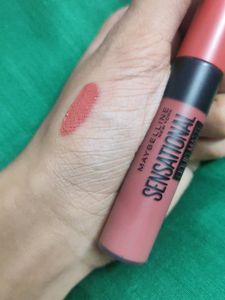 Maybelline NY Sensational Liquid Matte'