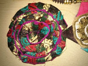 Set of 6 Floral lace pachs
