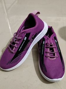 Women's Running Shoes