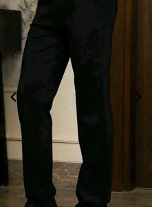 Straight Fit Full Length Black Pant With Pockets