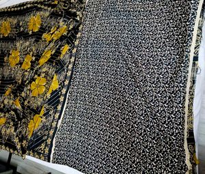 🇳🇿💫🎀Elegant Black &amp; Gold Floral Print Saree