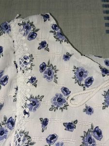 Chic Floral Print Top