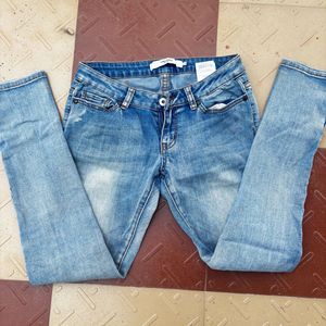 Vero Moda Light Wash Denim Jeans