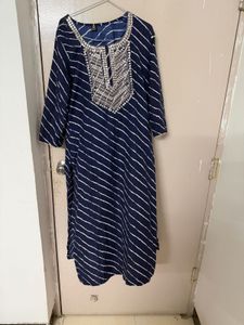 Stylish Indian Kurta Set in size M