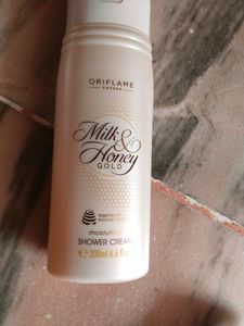 Oriflame Milk & Honey Shower Cream