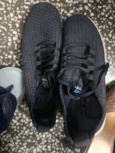 Stylish Black Sports Shoes for women