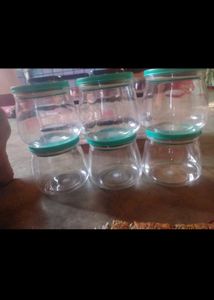 Set of 6 plastic Storage Jars