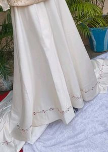 Elegant Embroidered skirt with jacket set