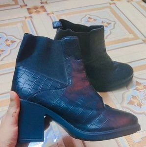 ADRLY Black Croc Pattern Ankle Boots