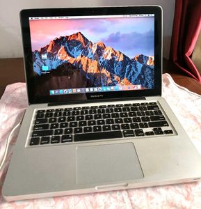 Apple MacBook Pro Laptop