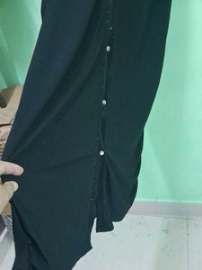 Elegant Black Abaya with Hijab of 3