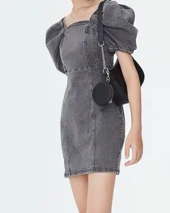 Puffed Sleeves Dress