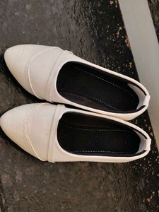 Elegant Cream Ballet Flats