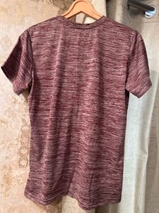 🛍️🛍️🛍️Maroon Patterned Workout T-Shirt,Bust-36