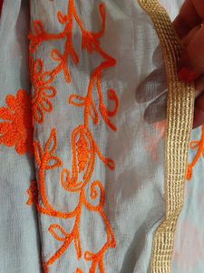 Embroidered Dupatta with Paisley Motifs