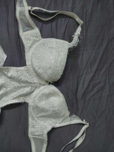 La Vie En Rose Lingerie