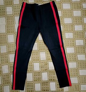 Athletic Leggings with Red Stripe