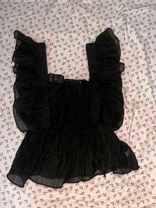 Chic Black Ruffled Top