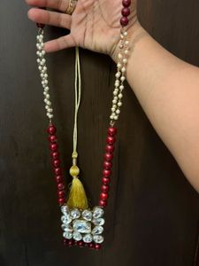 Exquisite Kundan &amp; Pearl Necklace Set