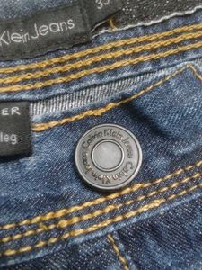 Calvin Klein Women's Blue Distressed Jeans