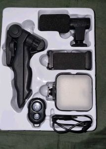 Vlogging Kit with Microphone & Light