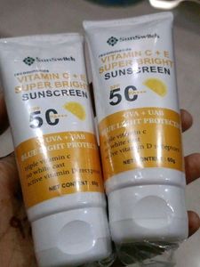 Sunswitch Vitamin C+E Super Bright Sunscreen