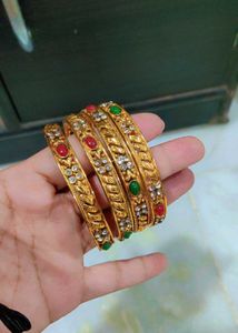 Gold-toned Bangle Set