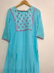 Prakhya Kurti
