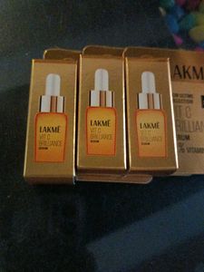 Lakme face serum 3 freebie 4 bodywash