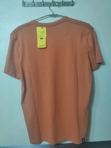 Men's Casual Tshirt. Like New. Good Condition.