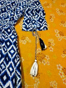 Stylish Blue &amp; White Kurta