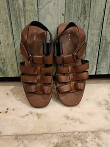 max men's UK9 sandal