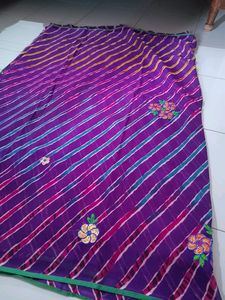Purple Lehariya Saree With Unstitched Blouse