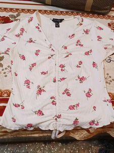 New Look Floral V-Neck Top