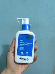 derma co benzoyl peroxide facewash