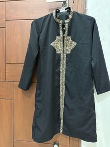 Black Embroidered Kurta