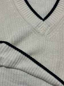H&amp;M cute V neck knit vest sweater