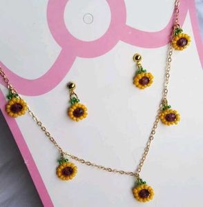 Sunflower Beaded Necklace & Earrings Set